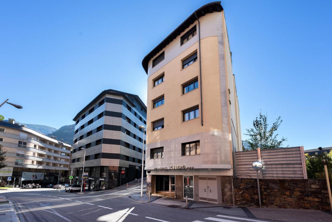 Aparthotel Iceberg Sant Julià de Lòria المظهر الخارجي الصورة