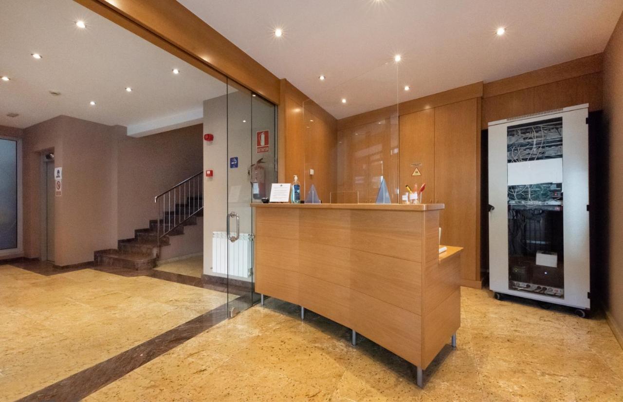 Aparthotel Iceberg Sant Julià de Lòria المظهر الخارجي الصورة