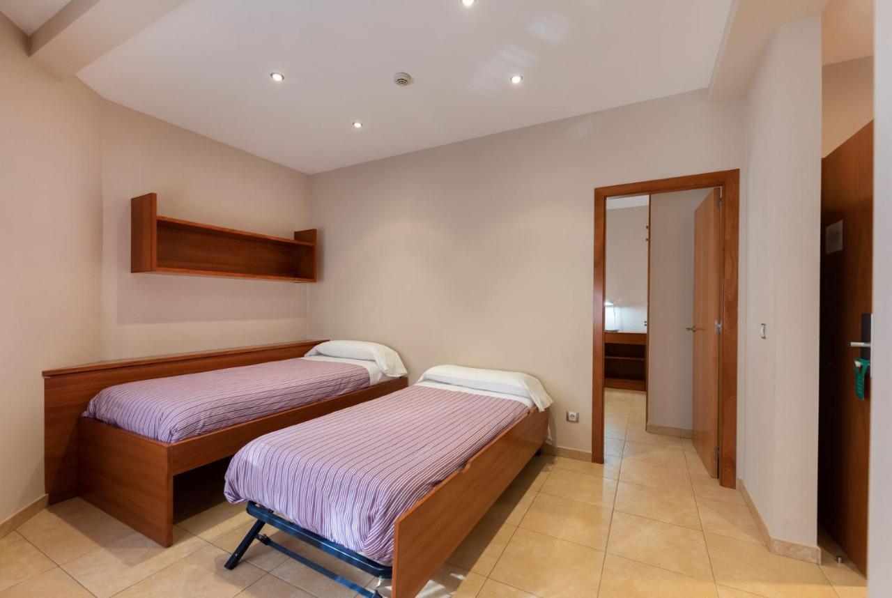 Aparthotel Iceberg Sant Julià de Lòria المظهر الخارجي الصورة